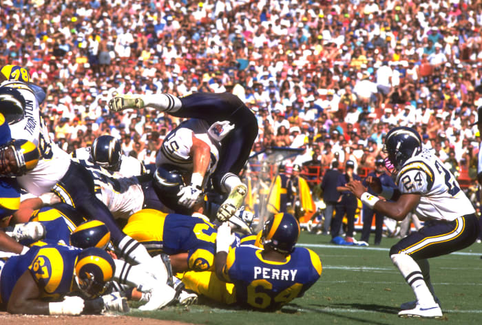 Plummer launched himself like a ‘fleshbomb’ into tackles and estimates he had 2,000 to 4,000 concussions while playing. Whatever the count, he shook them off, as was the practice in his day.
